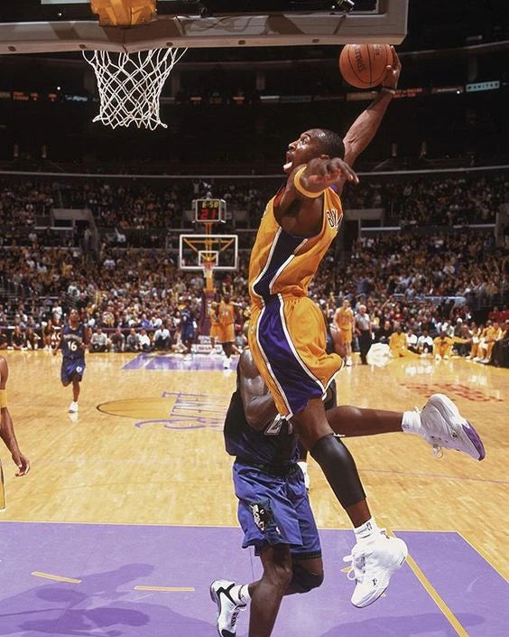 The Iconic Moment Kobe Bryant Wearing Allen Iverson s Sneakers Display Zone