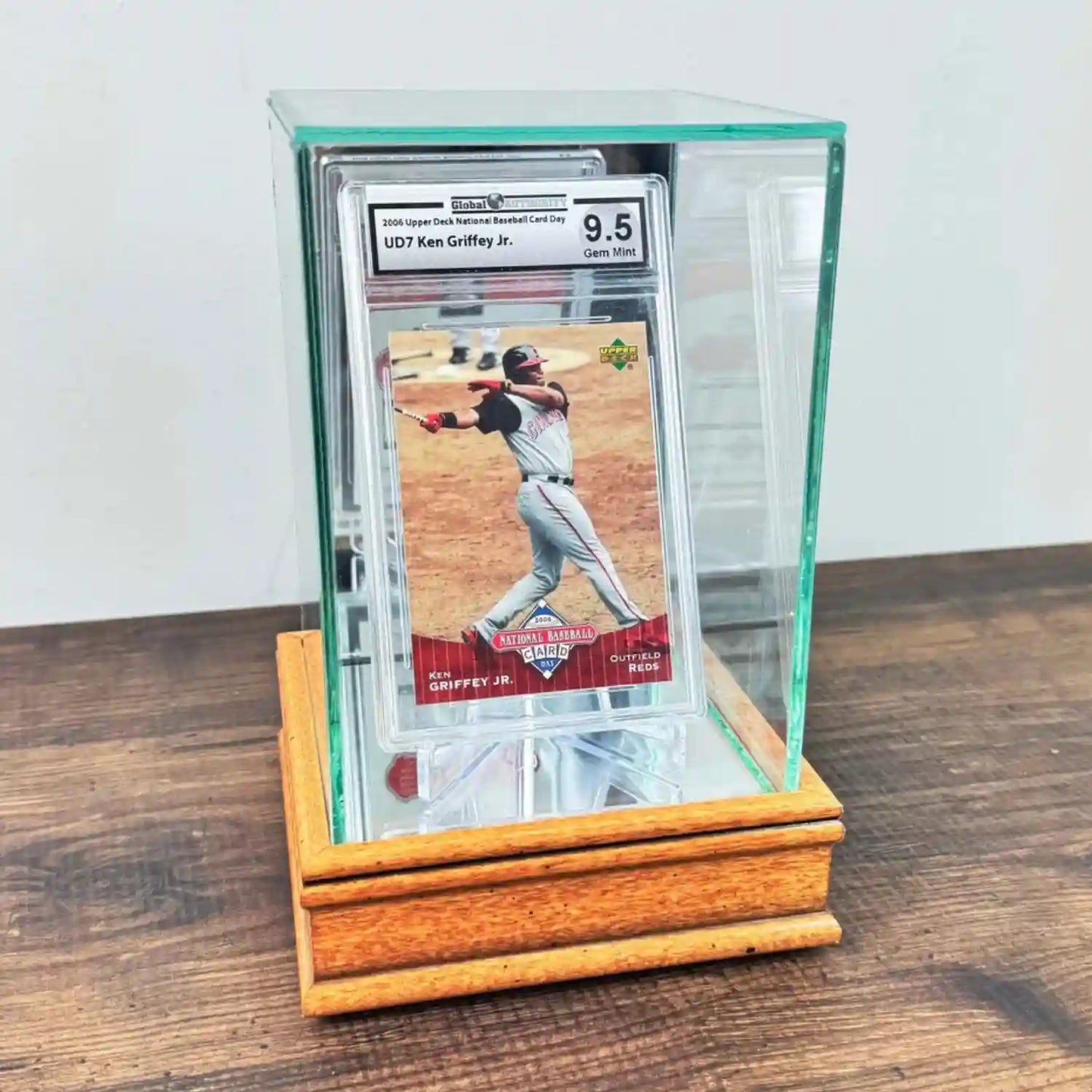 Real Glass Single Graded PSA Trading Card Display Case Walnut Sport